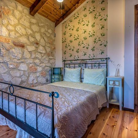Orfeas Villa Méson Yerakaríon Екстериор снимка